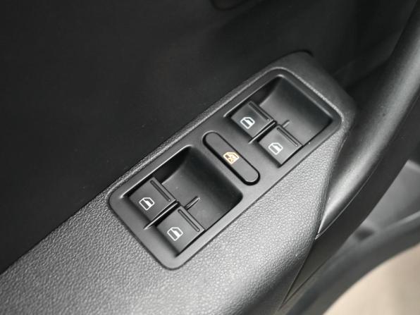 Volkswagen Polo V Рестайлинг с пробегом 2017 года, цена 1 080 000 рублей, 52743 км, седан, Автокод Объявления
