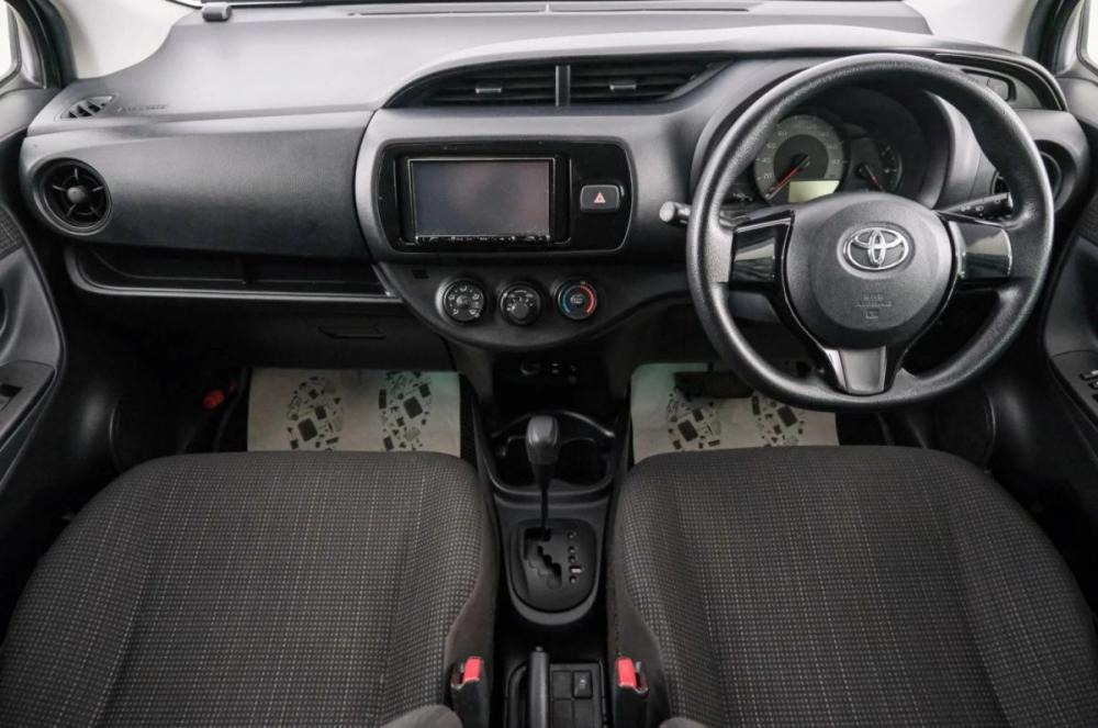 Toyota Vitz III (XP130) Рестайлинг 2 Красноярск  - изображение 10