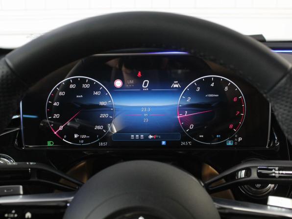 Mercedes-Benz E-Класс VI (W214 S214) с пробегом 2025 года, цена 9 750 000 рублей, 27 км, седан, Автокод Объявления