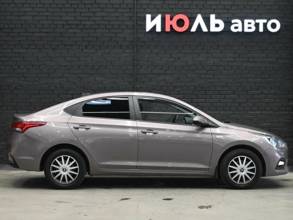 Hyundai Solaris II с пробегом 2019 года, цена 1 360 000 рублей, 115728 км, седан, Автокод Объявления