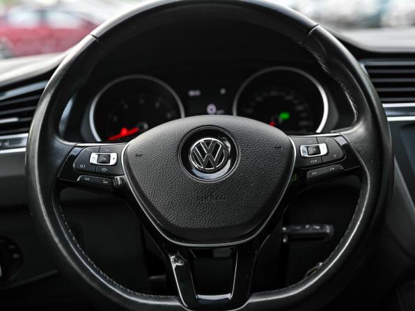 Volkswagen Tiguan II с пробегом 2019 года, цена 2 095 000 рублей, 139232 км, внедорожник, Автокод Объявления