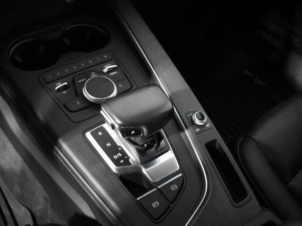 Audi A4 V (B9) с пробегом 2018 года, цена 2 190 000 рублей, 140924 км, седан, Автокод Объявления
