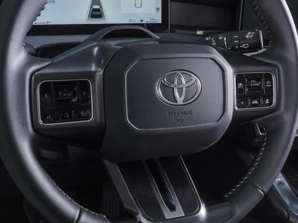 Toyota RAV4 VI (XA60) с пробегом 2026 года, цена 4 250 000 рублей, 41 км, внедорожник, Автокод Объявления