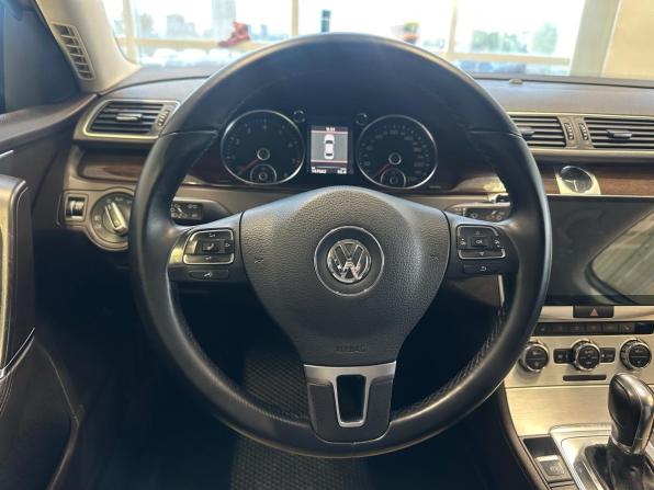 Volkswagen Passat B7 с пробегом 2012 года, цена 1 230 000 рублей, 147000 км, седан, Автокод Объявления