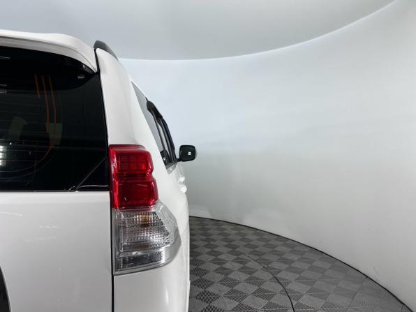 Toyota Land Cruiser Prado 150 Series с пробегом 2012 года, цена 2 499 000 рублей, 204000 км, внедорожник, Автокод Объявления
