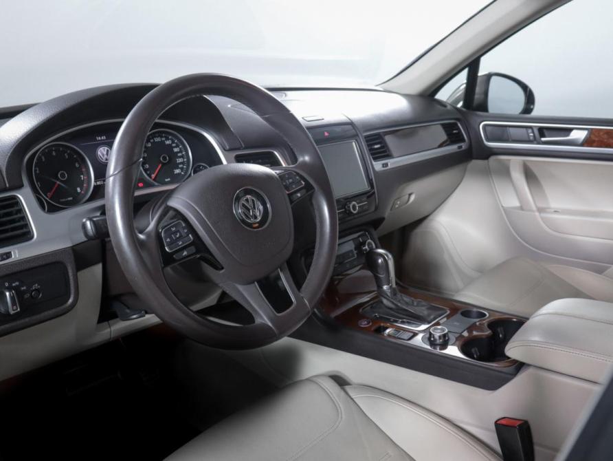 Volkswagen Touareg II Москва  - изображение 14