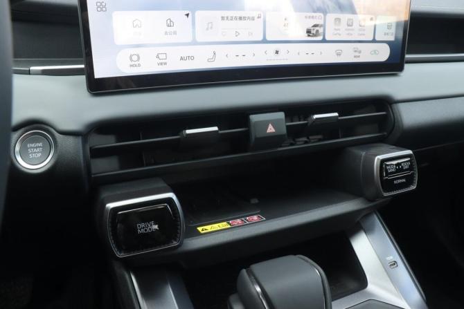 Toyota RAV4 VI (XA60) с пробегом 2026 года, цена 4 250 000 рублей, 10 км, внедорожник, Автокод Объявления