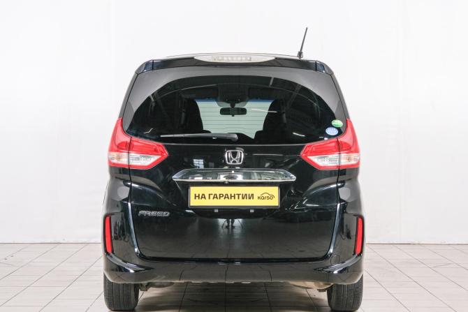Honda Freed II с пробегом 2017 года, цена 1 499 000 рублей, 71000 км, компактвэн, Автокод Объявления