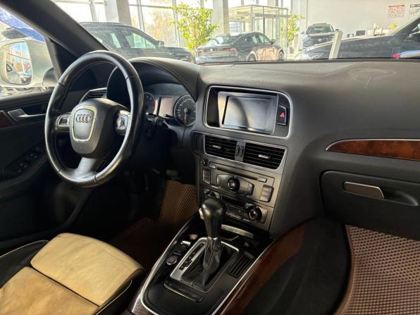 Audi Q5 I (8R) с пробегом 2009 года, цена 835 000 рублей, 380000 км, внедорожник, Автокод Объявления