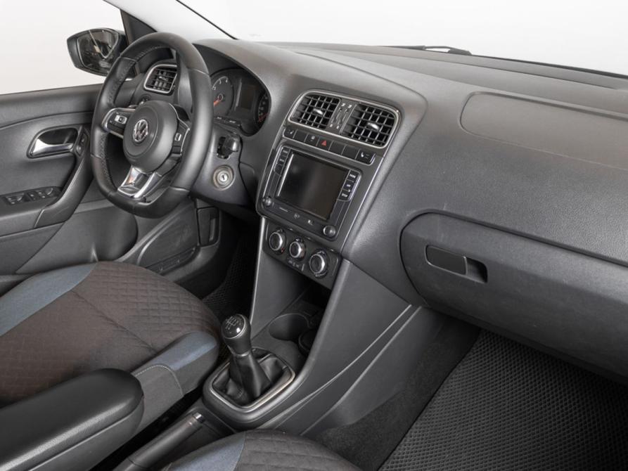 Volkswagen Polo V Рестайлинг Казань  - изображение 7