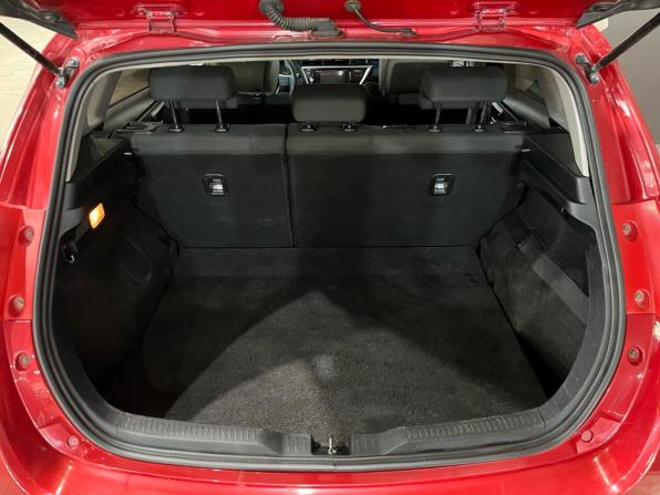 Toyota Auris II с пробегом 2013 года, цена 825 000 рублей, 205562 км, хэтчбек, Автокод Объявления