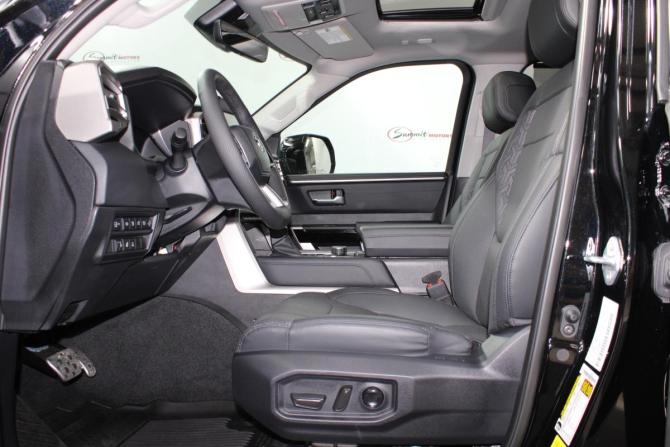 Toyota Sequoia III с пробегом 2023 года, цена 12 900 000 рублей, 39200 км, внедорожник, Автокод Объявления