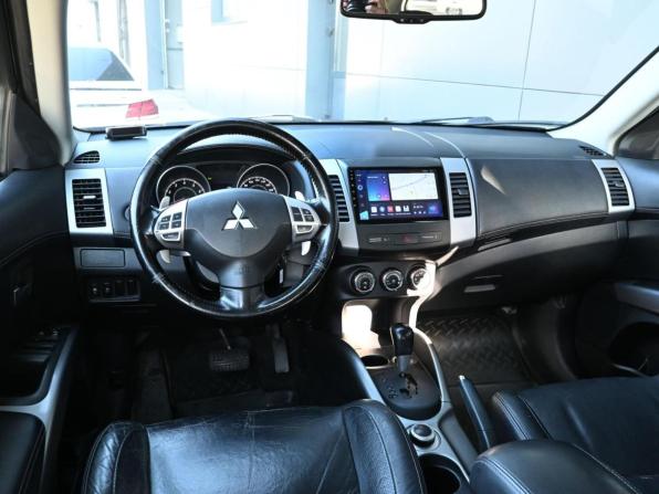 Mitsubishi Outlander II Рестайлинг с пробегом 2011 года, цена 1 060 000 рублей, 224896 км, внедорожник, Автокод Объявления