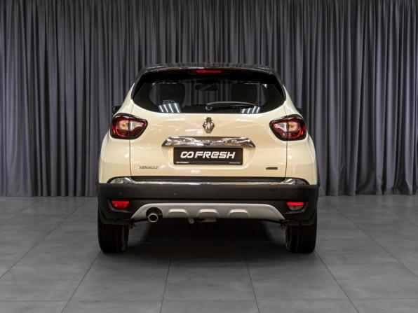 Renault Kaptur I с пробегом 2018 года, цена 1 559 000 рублей, 145129 км, внедорожник, Автокод Объявления