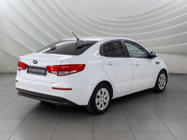 Kia Rio III Рестайлинг с пробегом 2016 года, цена 908 000 рублей, 198060 км, седан, Автокод Объявления