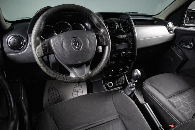 Renault Duster I Рестайлинг с пробегом 2017 года, цена 1 039 000 рублей, 233197 км, внедорожник, Автокод Объявления