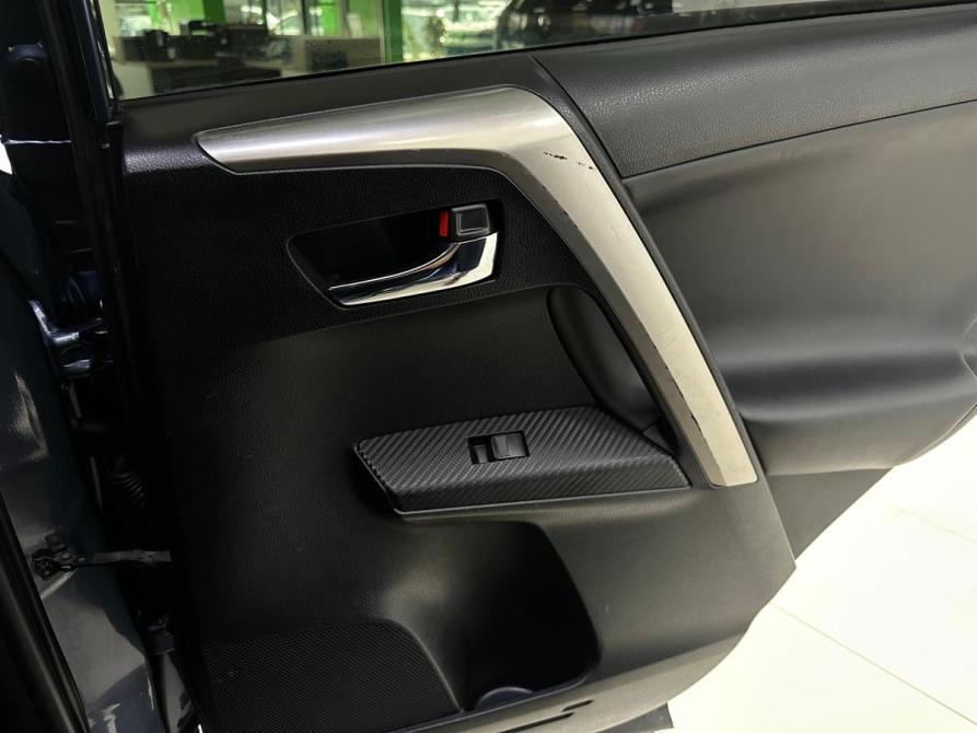 Toyota RAV4 IV (XA40) Санкт-Петербург  - изображение 36