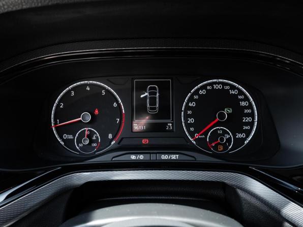 Volkswagen Polo VI с пробегом 2021 года, цена 1 590 000 рублей, 96131 км, лифтбек, Автокод Объявления