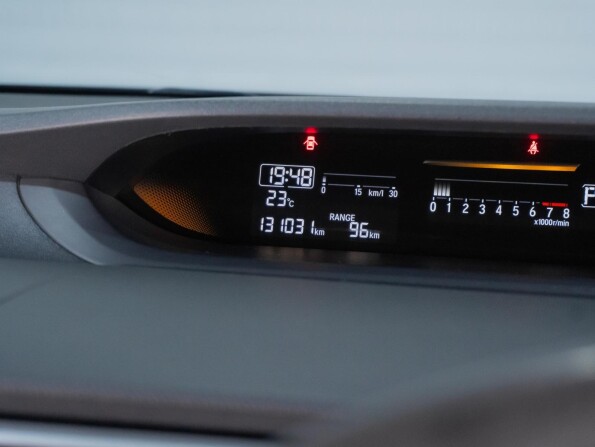 Honda Stepwgn V с пробегом 2016 года, цена 2 499 000 рублей, 131031 км, минивэн, Автокод Объявления
