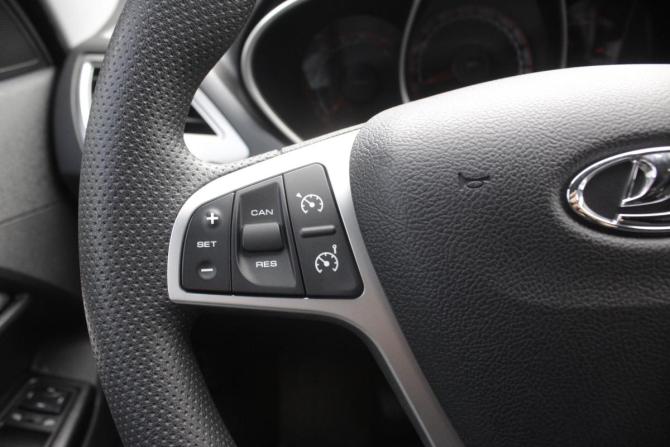 Lada (ВАЗ) Vesta I с пробегом 2020 года, цена 1 345 000 рублей, 48219 км, универсал, Автокод Объявления