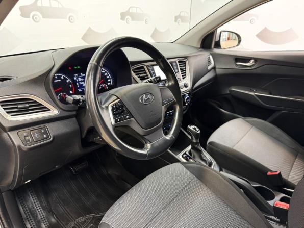 Hyundai Solaris II с пробегом 2019 года, цена 1 410 000 рублей, 90639 км, седан, Автокод Объявления