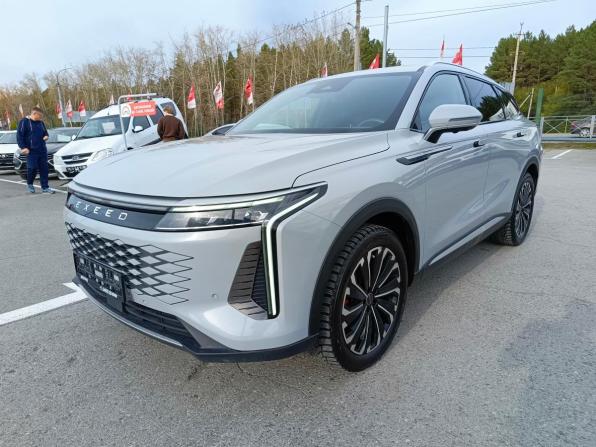 Exeed RX с пробегом 2023 года, цена 2 899 995 рублей, 60001 км, внедорожник, Автокод Объявления