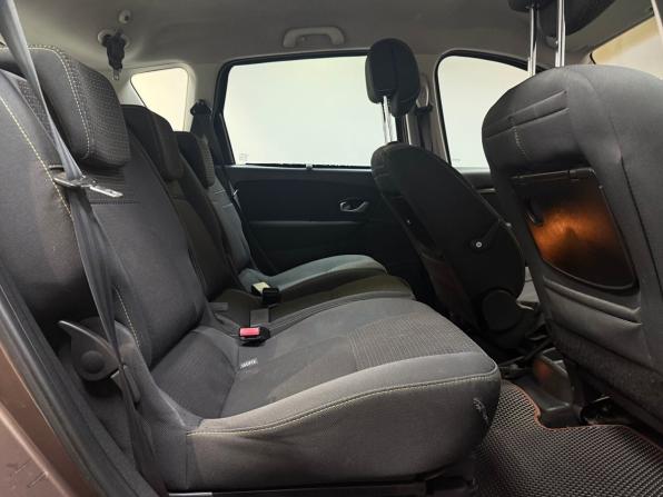 Renault Scenic III с пробегом 2010 года, цена 745 000 рублей, 206780 км, компактвэн, Автокод Объявления