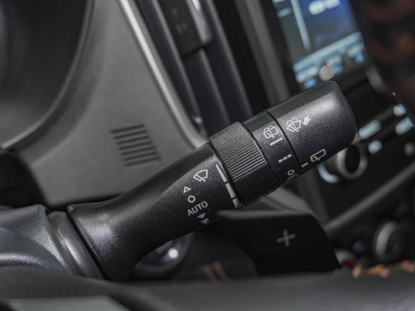 Subaru XV II с пробегом 2018 года, цена 2 390 000 рублей, 104784 км, внедорожник, Автокод Объявления