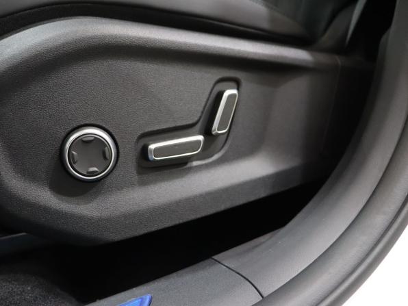 Geely Monjaro I Рестайлинг с пробегом 2025 года, цена 4 025 000 рублей, 36 км, внедорожник, Автокод Объявления