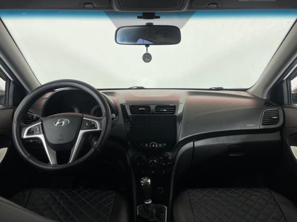 Hyundai Solaris I с пробегом 2011 года, цена 715 000 рублей, 167394 км, седан, Автокод Объявления