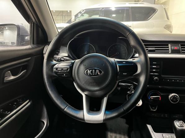 Kia Rio IV с пробегом 2017 года, цена 999 000 рублей, 123670 км, седан, Автокод Объявления