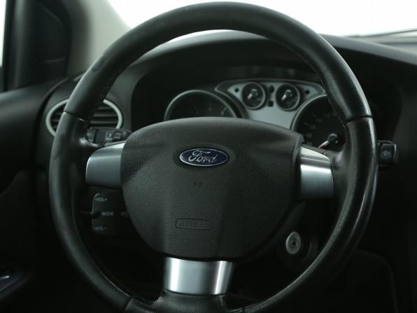 Ford Focus II Рестайлинг с пробегом 2011 года, цена 499 000 рублей, 170800 км, хэтчбек, Автокод Объявления