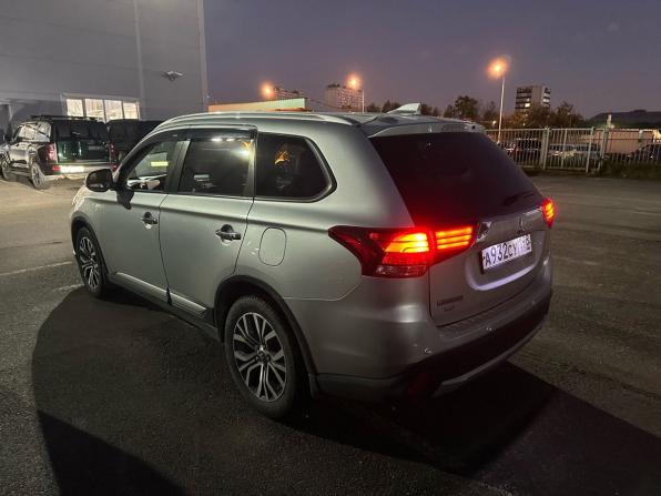 Mitsubishi Outlander III Рестайлинг 2 с пробегом 2018 года, цена 1 849 000 рублей, 174533 км, внедорожник, Автокод Объявления