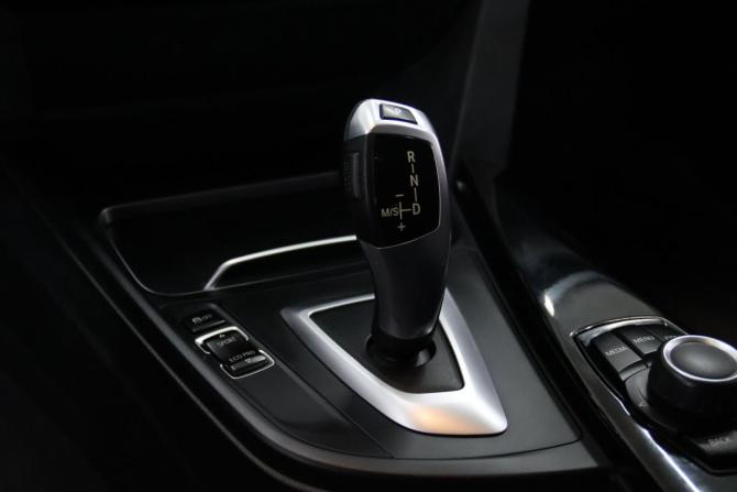 BMW 3 серии VI (F3x) Рестайлинг с пробегом 2017 года, цена 1 855 550 рублей, 196953 км, седан, Автокод Объявления