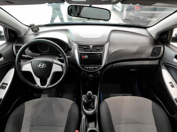 Hyundai Solaris I с пробегом 2012 года, цена 530 000 рублей, 255363 км, хэтчбек, Автокод Объявления