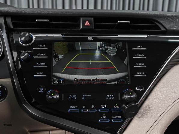 Toyota Camry VIII (XV70) с пробегом 2018 года, цена 2 810 000 рублей, 183628 км, седан, Автокод Объявления