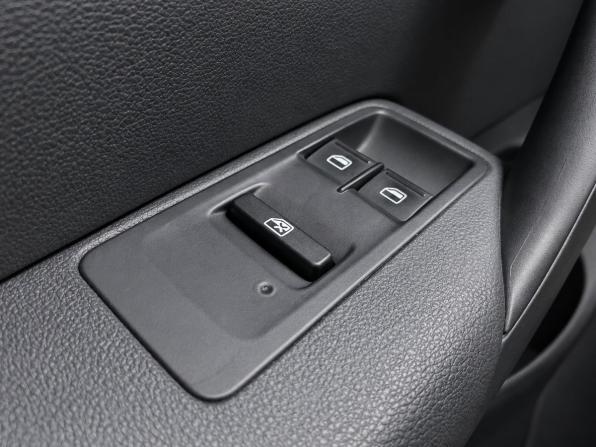 Volkswagen Polo V Рестайлинг с пробегом 2018 года, цена 1 139 000 рублей, 53791 км, седан, Автокод Объявления