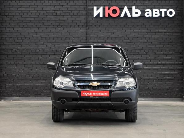 Chevrolet Niva I Рестайлинг с пробегом 2018 года, цена 800 000 рублей, 125525 км, внедорожник, Автокод Объявления