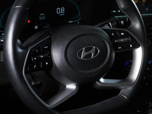 Hyundai Elantra VII (CN7) Рестайлинг с пробегом 2024 года, цена 2 129 000 рублей, 41509 км, седан, Автокод Объявления