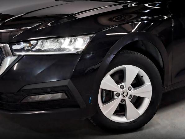 Skoda Octavia IV (A8) с пробегом 2020 года, цена 2 025 000 рублей, 113618 км, лифтбек, Автокод Объявления