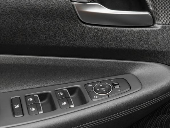 Hyundai Santa Fe IV с пробегом 2019 года, цена 2 840 000 рублей, 137437 км, внедорожник, Автокод Объявления