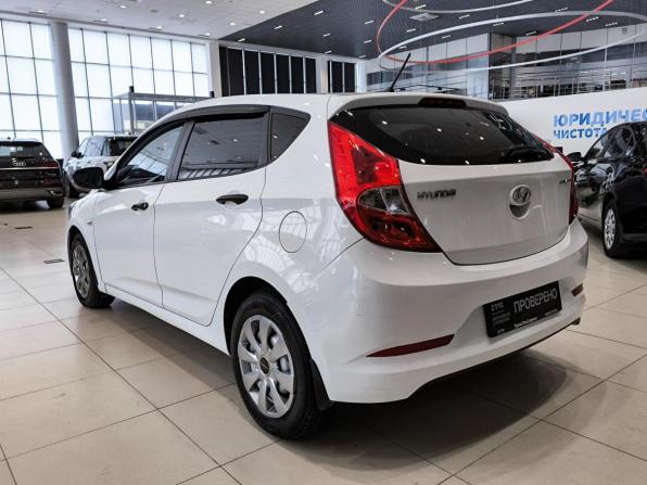 Hyundai Solaris I с пробегом 2014 года, цена 820 000 рублей, 129910 км, хэтчбек, Автокод Объявления
