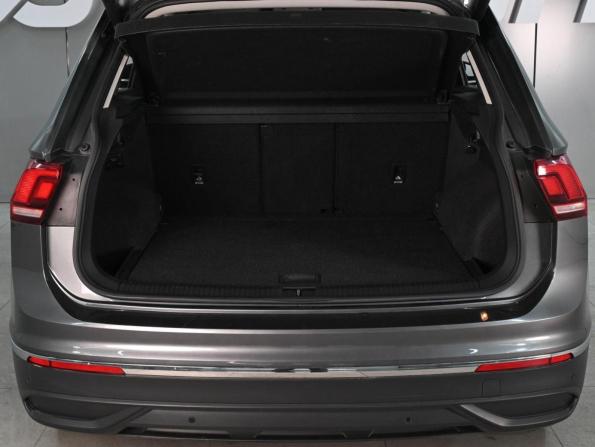 Volkswagen Tiguan II Рестайлинг с пробегом 2021 года, цена 2 799 000 рублей, 118069 км, внедорожник, Автокод Объявления