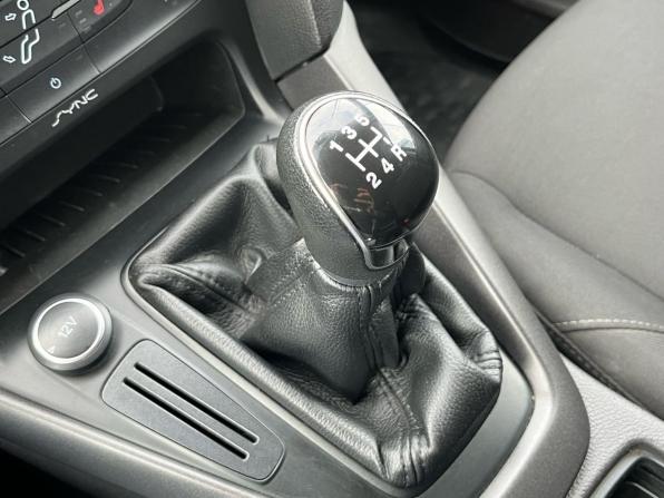 Ford Focus III Рестайлинг с пробегом 2015 года, цена 899 000 рублей, 198000 км, универсал, Автокод Объявления