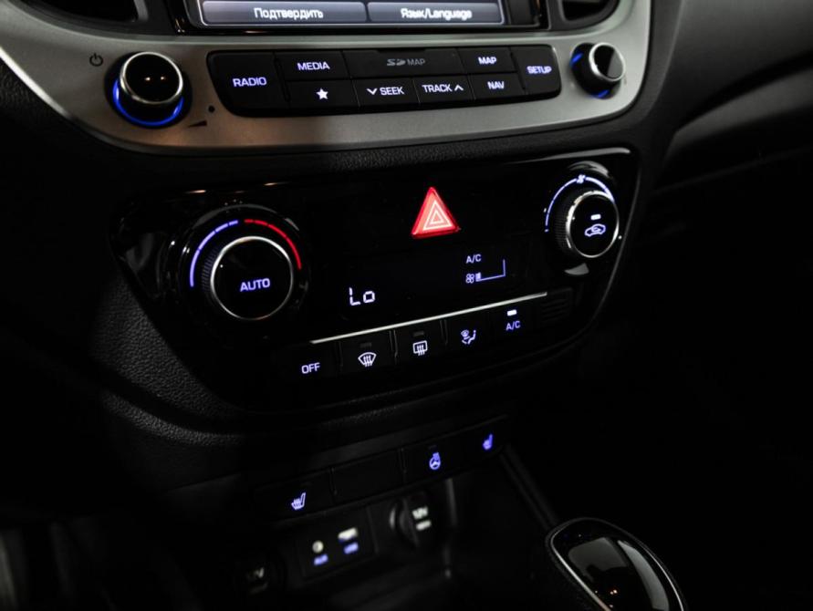 Hyundai Solaris II Санкт-Петербург  - изображение 18