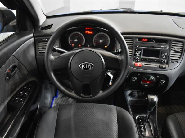 Kia Rio II Рестайлинг с пробегом 2010 года, цена 750 000 рублей, 82774 км, седан, Автокод Объявления
