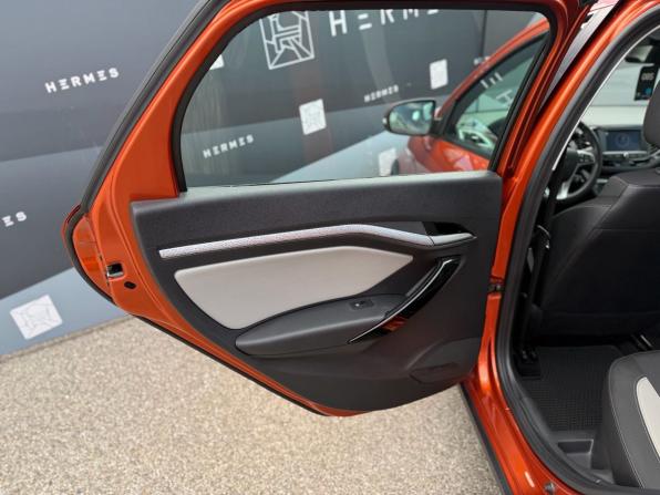 Lada (ВАЗ) Vesta I с пробегом 2021 года, цена 1 210 000 рублей, 67646 км, универсал, Автокод Объявления