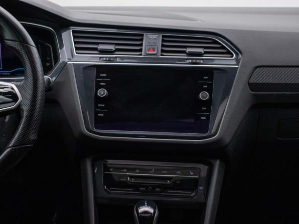 Volkswagen Tiguan II Рестайлинг с пробегом 2021 года, цена 3 670 000 рублей, 113000 км, внедорожник, Автокод Объявления