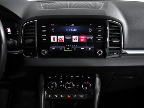 Skoda Karoq I с пробегом 2020 года, цена 2 490 000 рублей, 70000 км, внедорожник, Автокод Объявления