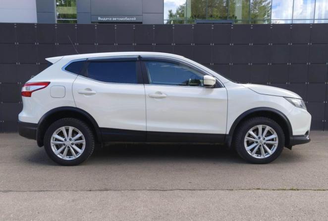 Nissan Qashqai II с пробегом 2016 года, цена 1 035 000 рублей, 207010 км, внедорожник, Автокод Объявления